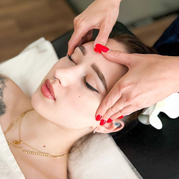 facial-massage-dubai-uae-eurospa